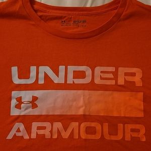Under Armour t-shirt